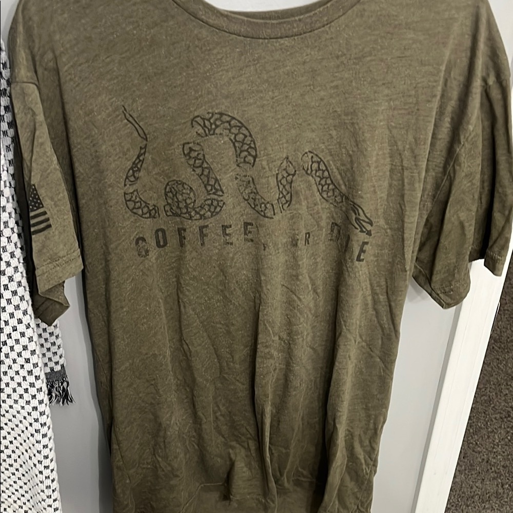 Olive Green Reptile Graphic T-Shirt